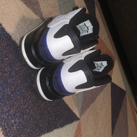 Jordan dub zero size youth 5.5
Open to Offers! - Picture 3 of 10